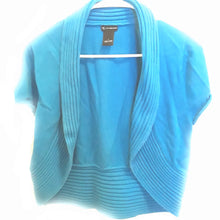 Load image into Gallery viewer, Women&#39;s Short Sleeve Teal Cardigan
