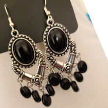 Load image into Gallery viewer, Black and Silver Fashion Drop Earrings

